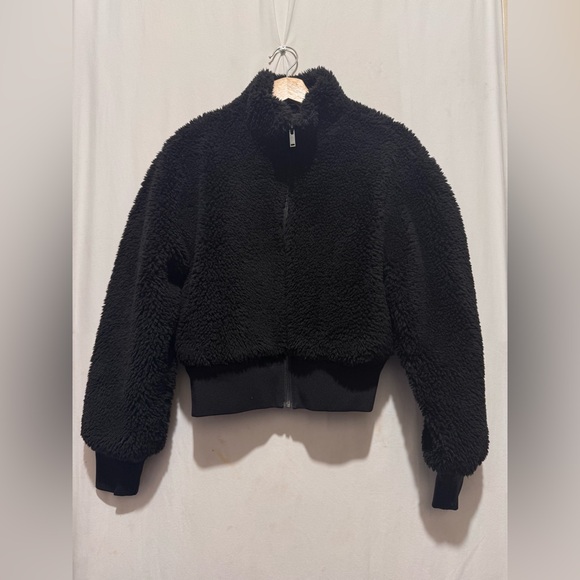 The group BABATON Black Fuzzy Zip-Up Jacket - Picture 1 of 11